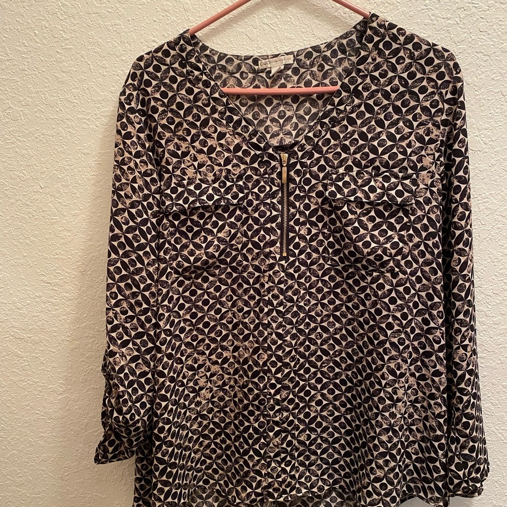 Size XL long sleeve blouse